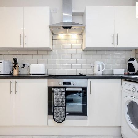 Bedford Hospital Victoria Apartments A And B By Homely Spaces Short Lets & Serviced Accommodation Buitenkant foto