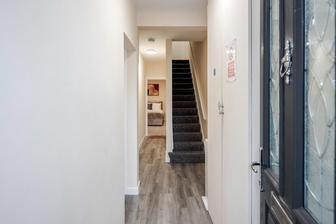 Bedford Hospital Victoria Apartments A And B By Homely Spaces Short Lets & Serviced Accommodation Buitenkant foto