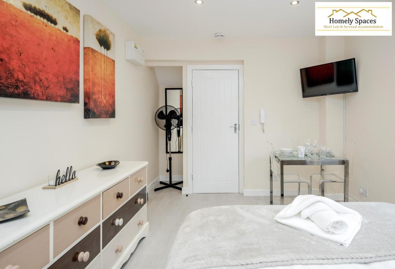 Bedford Hospital Victoria Apartments A And B By Homely Spaces Short Lets & Serviced Accommodation Buitenkant foto